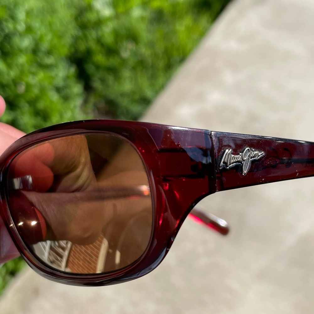 Maui Jim Kuiaha Bay Sunglasses MJ 286-26C Brown lens Red Frames see pics EUC